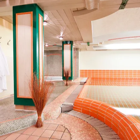 Suitehotel Kleinwalsertal Hotel 4*